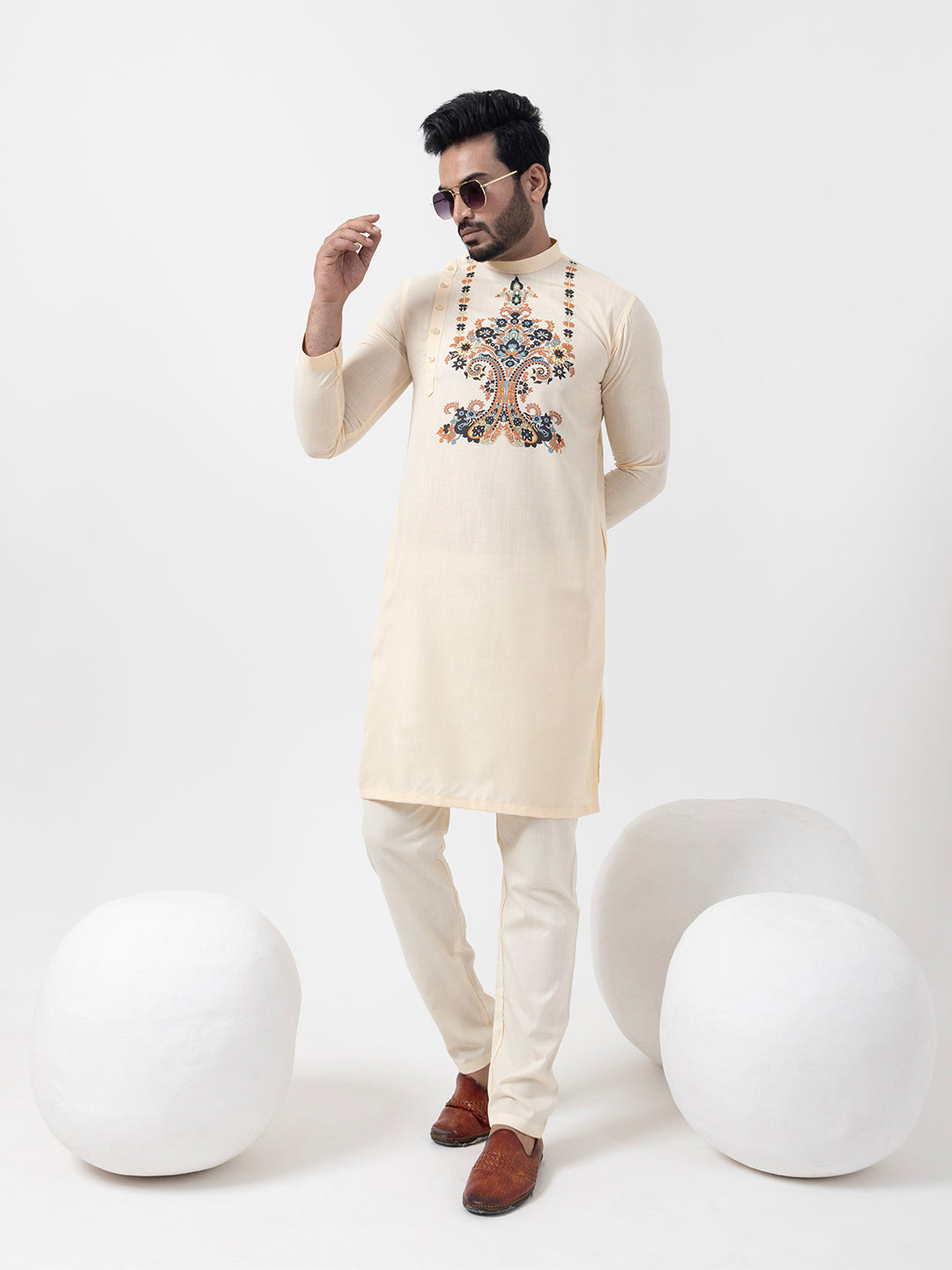 Mens Beige Side Placket Printed Kurta Whit Pyjama Set