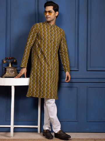 Men Ethnic Motifs Printed Kurta With Pyjama Set