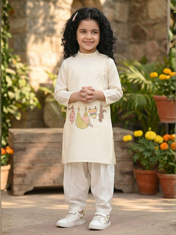 [DGKS-MGSP-B] Girls Beige Ethnic motifs Printed Cotton Kurti Set
