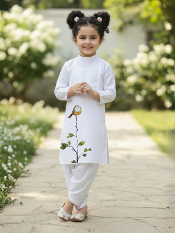 [DGKS-MGSP-B] Girls White Ethnic motifs Printed Cotton Kurti Set