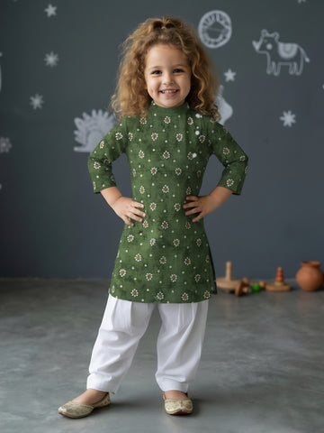 [DGKS-MGSP] Girls Green Ethnic motifs Printed Cotton Kurti Set