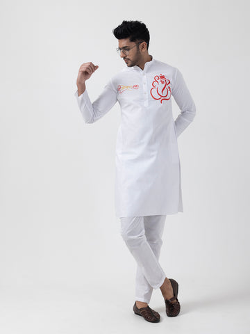 Men Typography Printed Ethnic Kurta Pyjama Set