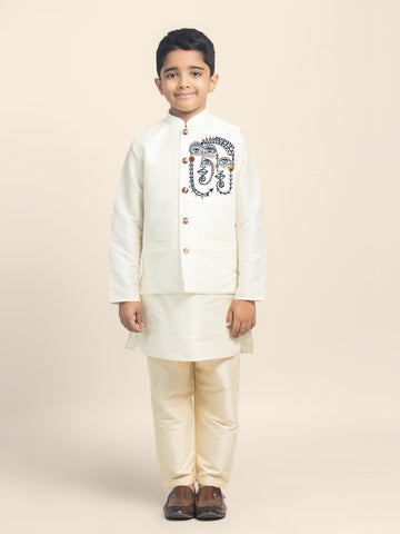Boys White Printed Kurta & Pyjama Set With Nehru Jacket