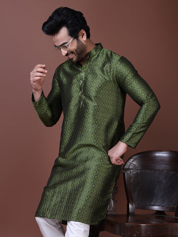 Men Geometric Woven Design Mandarin Collar Straight Kurta with Pyjama