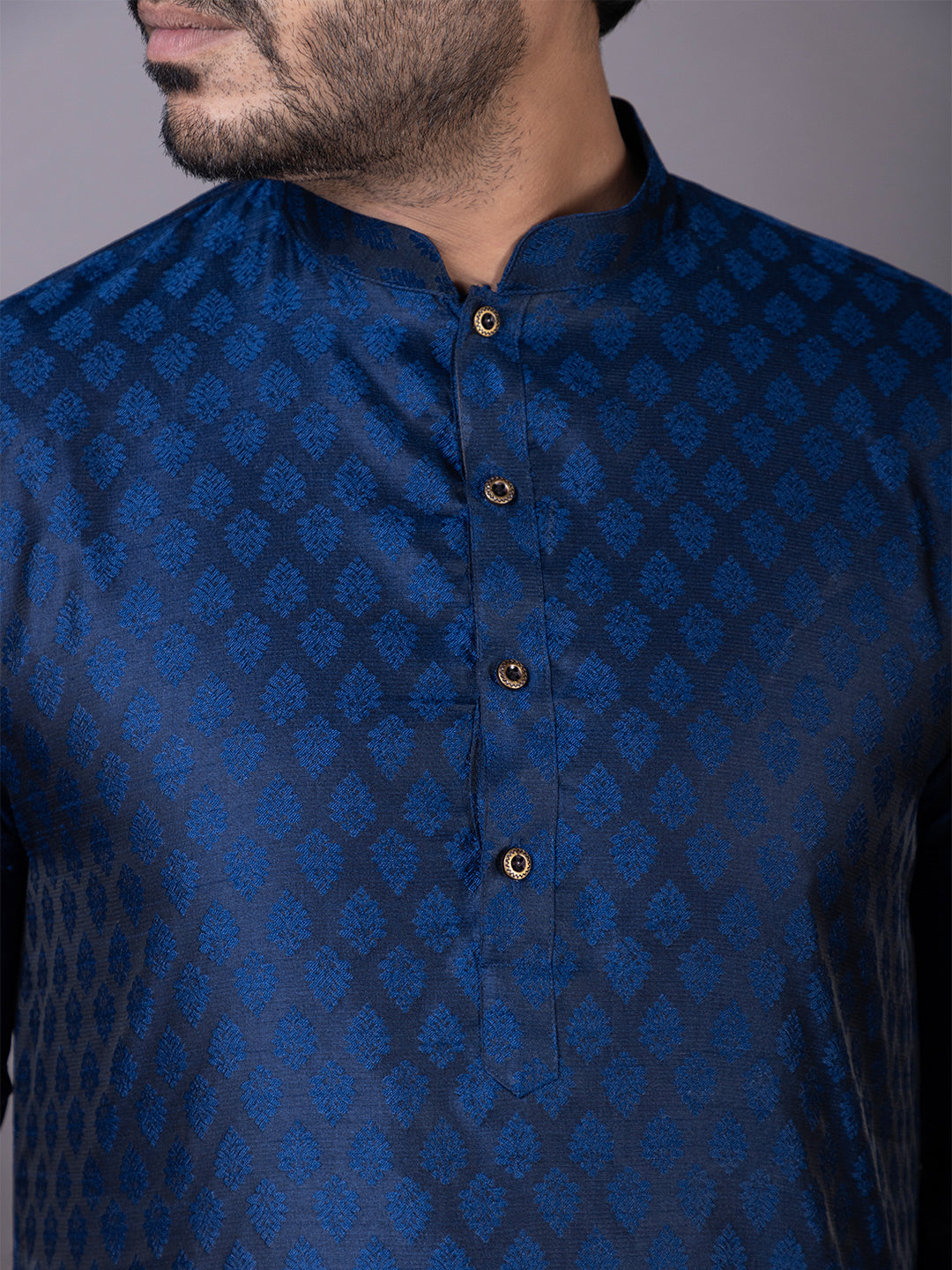 Men Mandarin Collar Jacquard Kurta with Pyjama