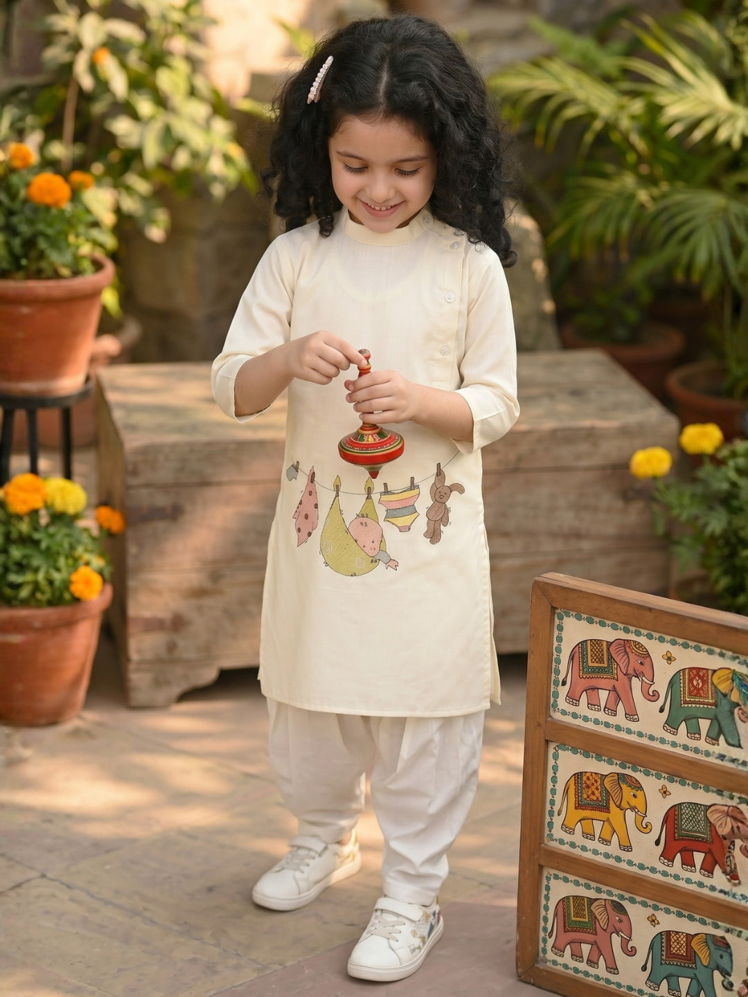 [DGKS-MGSP-B] Girls Beige Ethnic motifs Printed Cotton Kurti Set