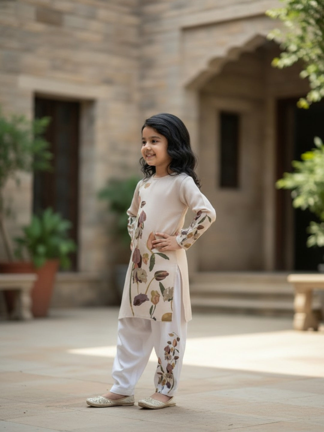 [DGKS-MGSP-RN] Girls Beige Ethnic Motifs Printed Cotton Kurti Set