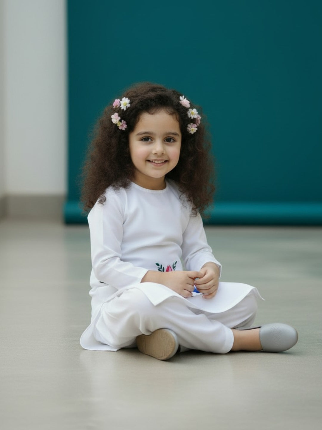 [DGKS-MGSP-RN] Girls White Ethnic Motifs Printed Cotton Kurti Set