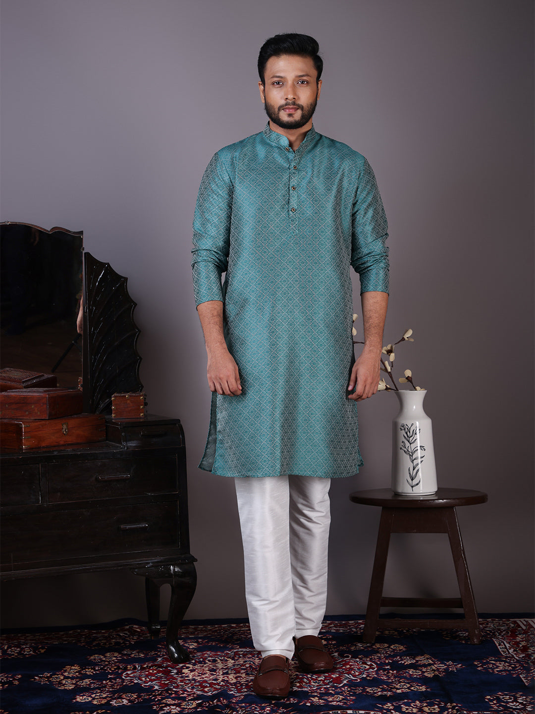 Men Geometric Woven Design Mandarin Collar Straight Kurta with Pyjama