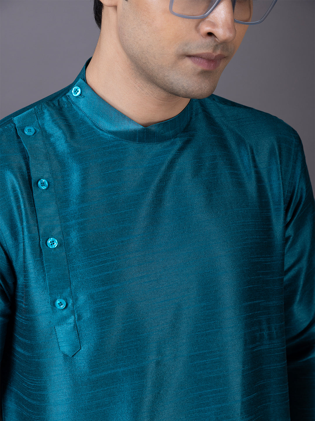 Men Mandairan Collar Kurta With Pyjama Set