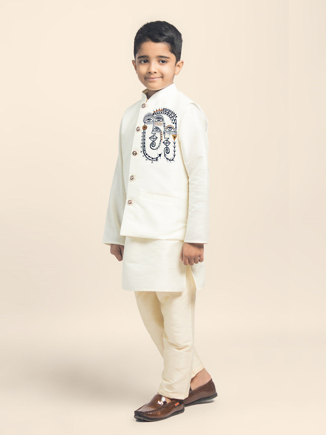 Boys White Printed Kurta & Pyjama Set With Nehru Jacket