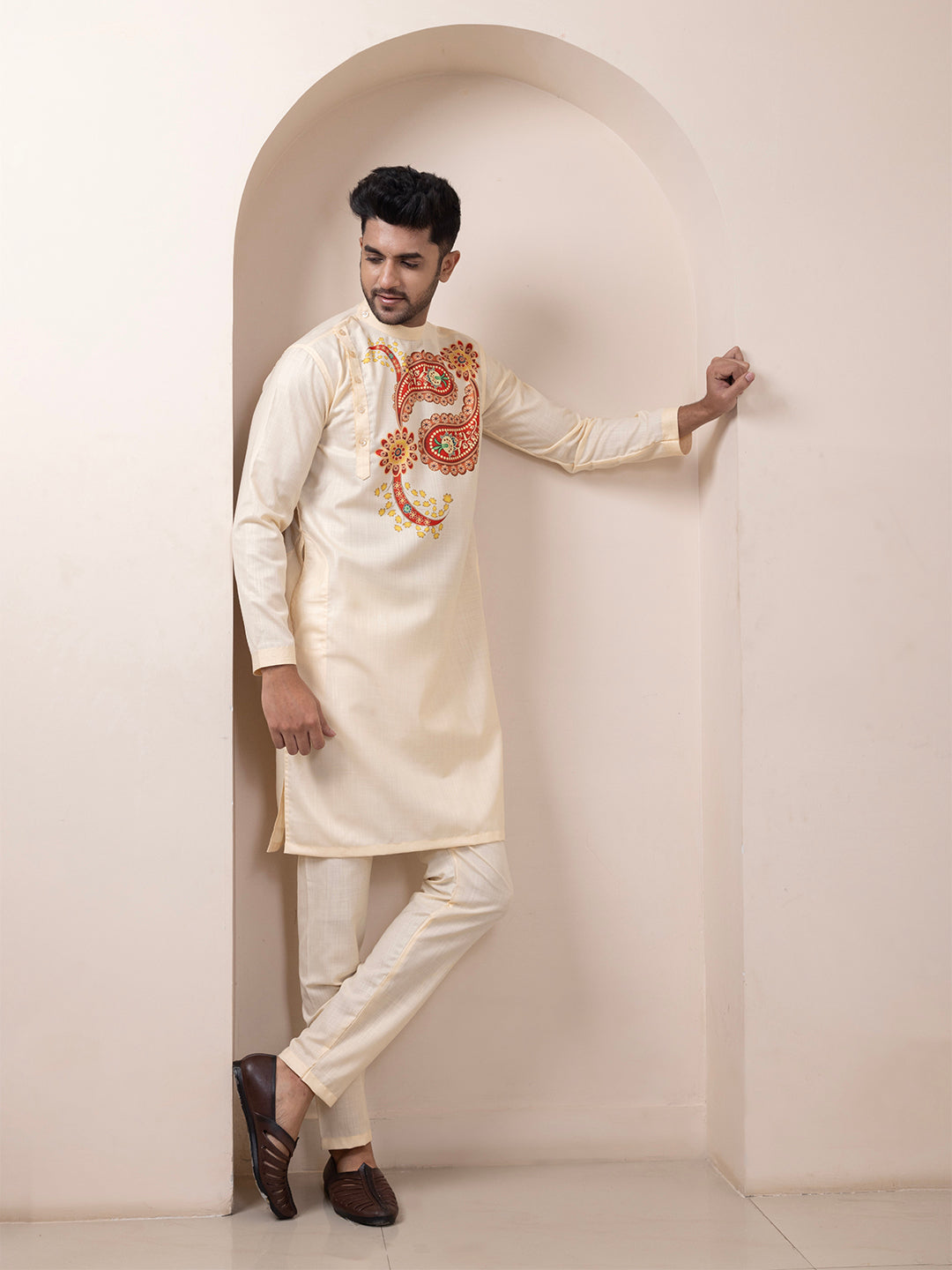 Men Ethnic Motifs Printed Mandarin Collar Cotton Kurta With Pyjama Set
