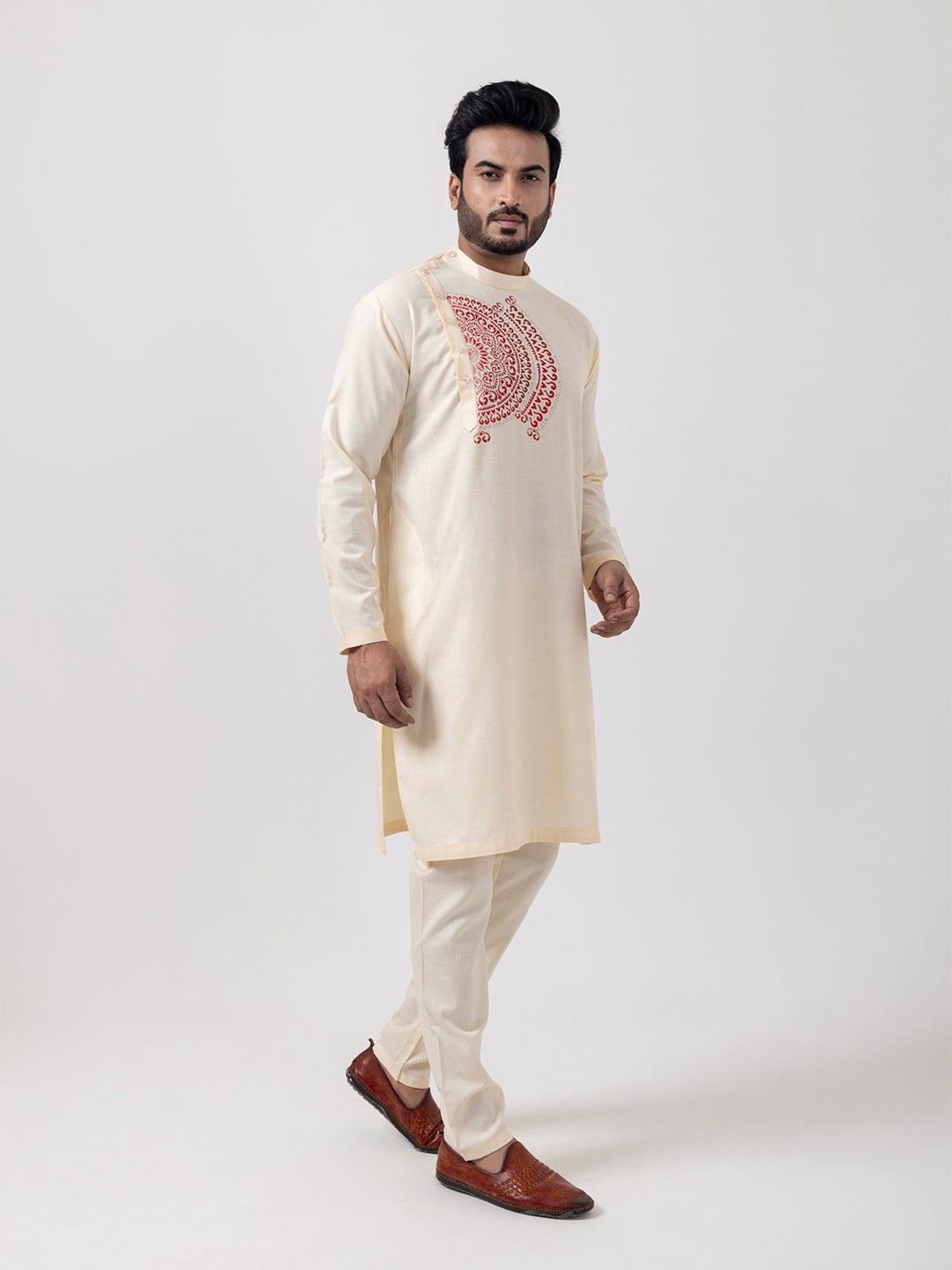 Ethnic Motifs Printed Mandarin Collar Straight Kurta With Pyjama Set