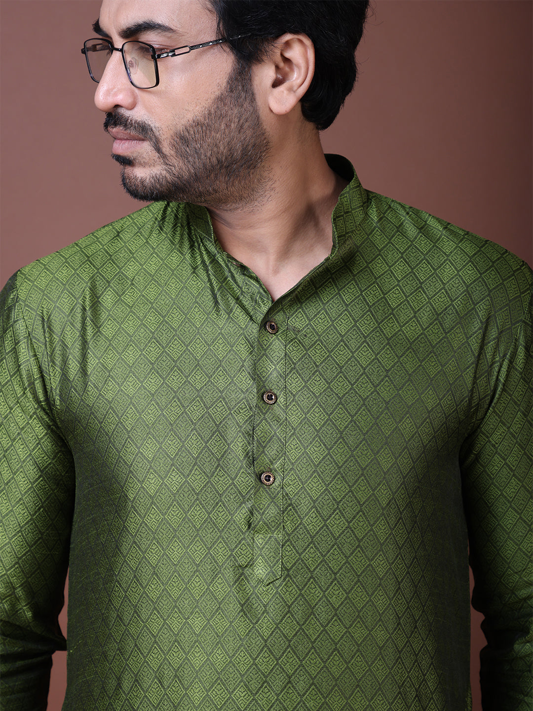 Men Mandarin Collar Jacquard Kurta with Pyjama
