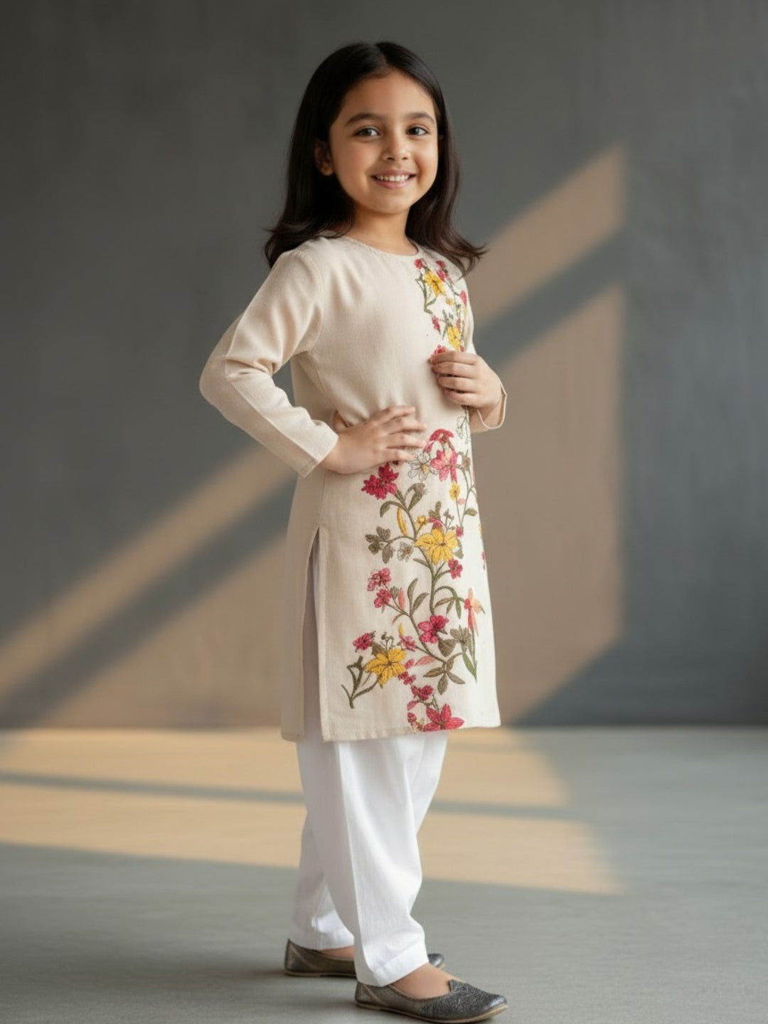 [DGKS-MGSP-RN] Girls Beige Ethnic Motifs Printed Cotton Kurti Set