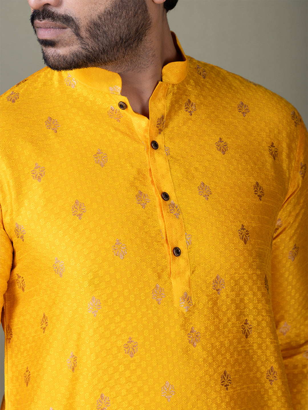 Men Mandarin Collar Jacquard Kurta with Pyjama