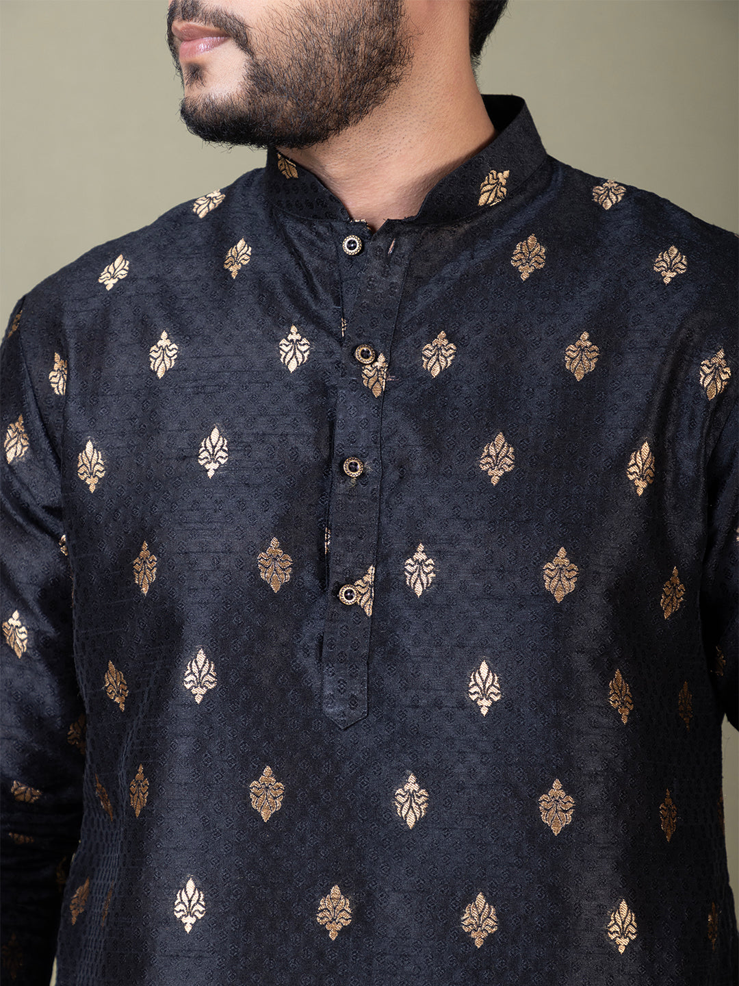 Men Mandarin Collar Jacquard Kurta with Pyjama