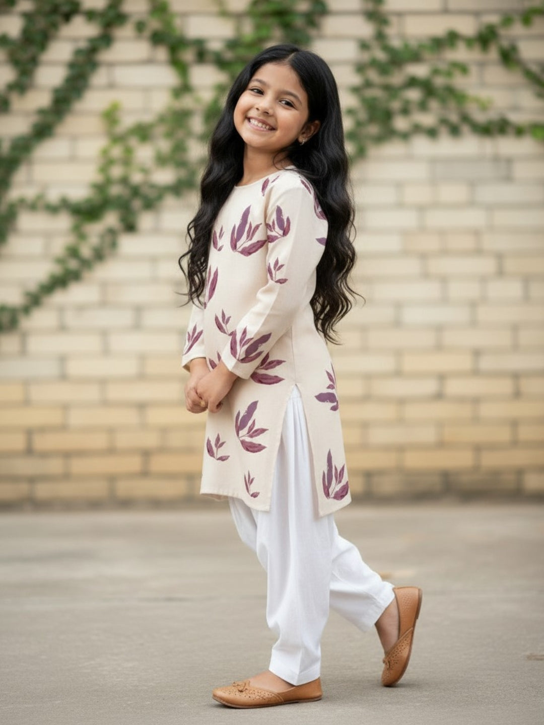 [DGKS-MGSP-RN] Girls Beige Ethnic Motifs Printed Cotton Kurti Set