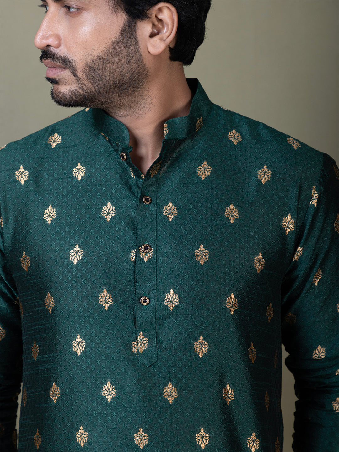 Men Mandarin Collar Jacquard Kurta with Pyjama