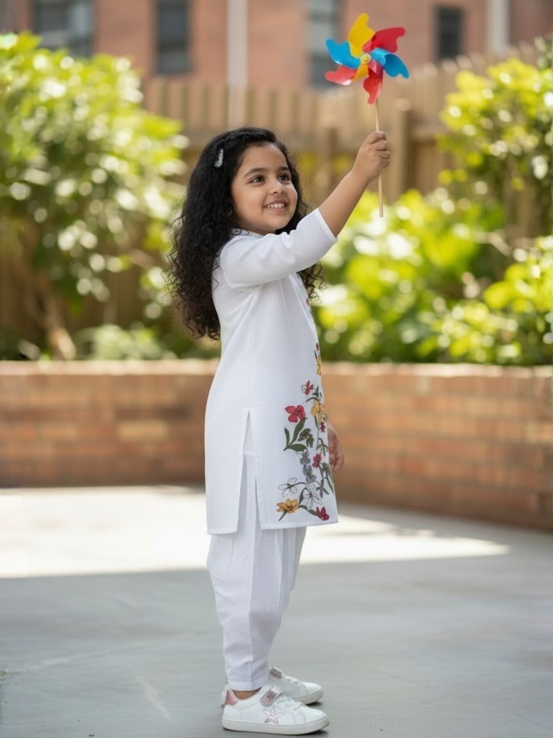 [DGKS-MGSP-B] Girls White Ethnic Motifs Printed Cotton Kurti Set