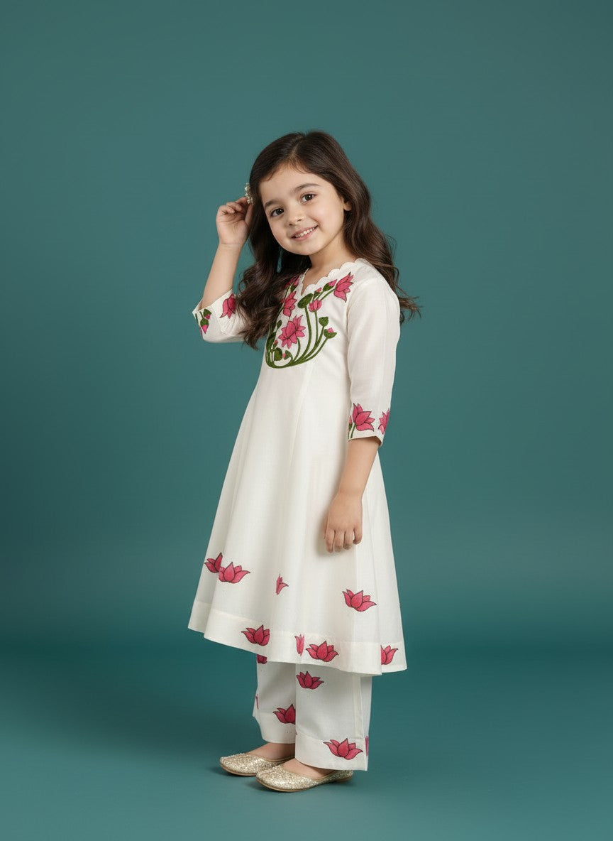 Girls' Off-White Art Silk Kurti Palazzo Set – Printed