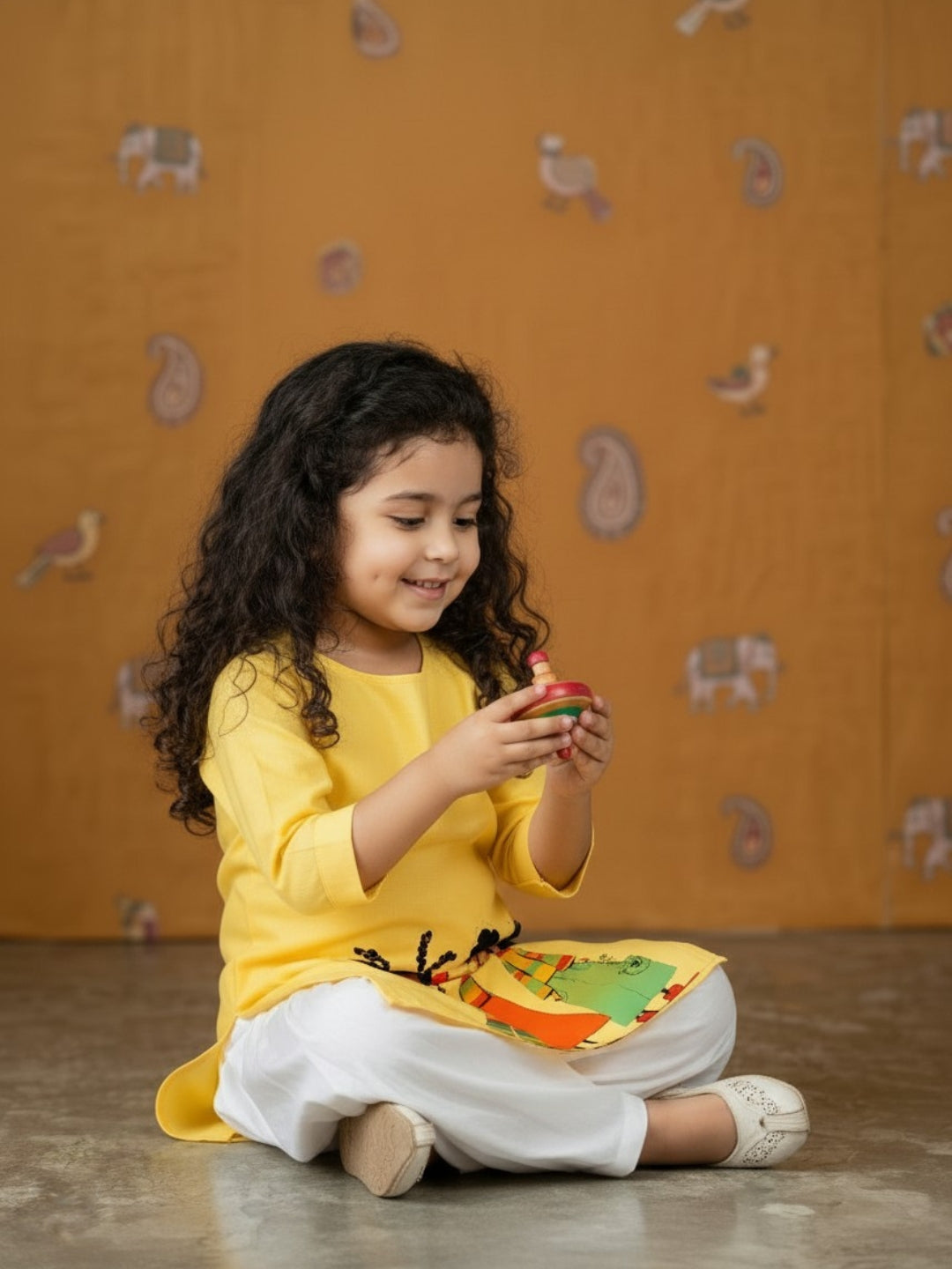 [DGKS-MGSP-RN] Girls Yellow Ethnic Motifs Printed Cotton Kurti Set