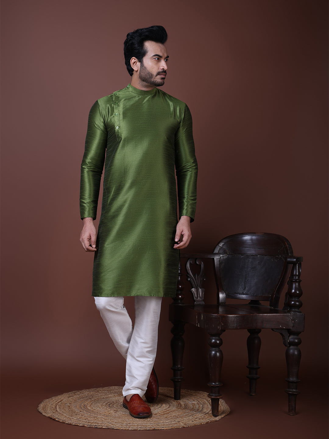 Men Solid Festive Straight Kurta With Pyjama Set