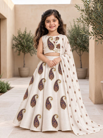 Girls' Off-White Art Silk Lehenga Set – Printed