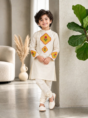 Boy's Off-White Art Silk Kurta Pyjama Set – Ethnic Print & Side Placket