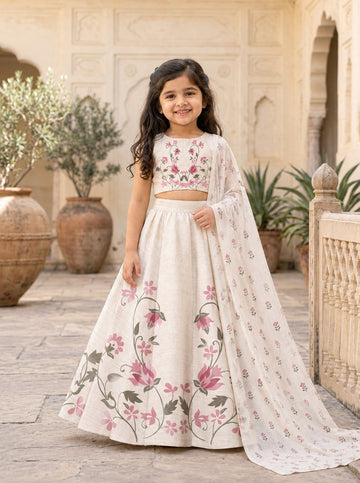 Girls' Off-White Art Silk Lehenga Set – Printed