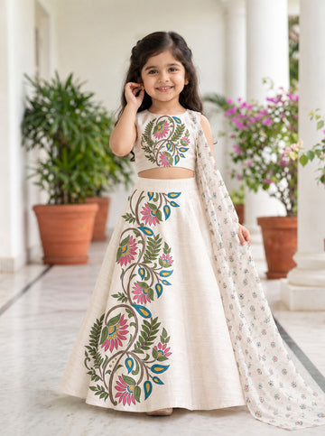 Girls' Off-White Art Silk Lehenga Set – Printed