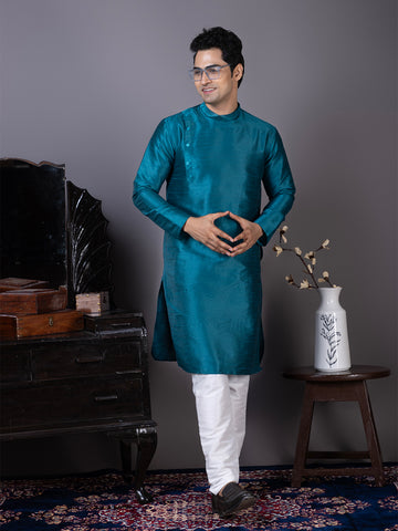 Men Mandairan Collar Kurta With Pyjama Set